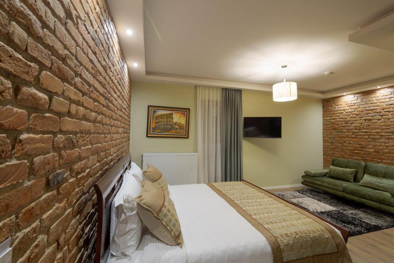 Casta Diva Hotel Korce Ngoại thất bức ảnh