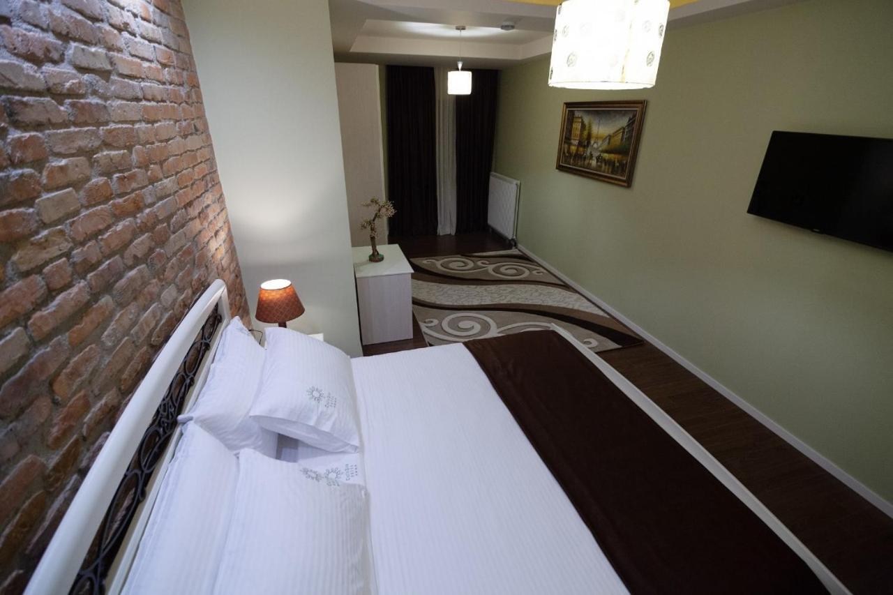 Casta Diva Hotel Korce Ngoại thất bức ảnh