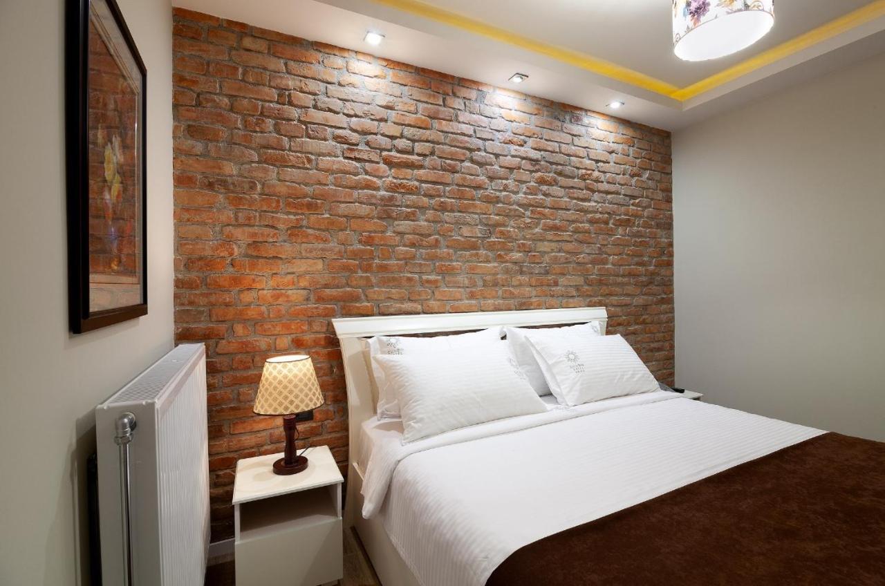 Casta Diva Hotel Korce Ngoại thất bức ảnh