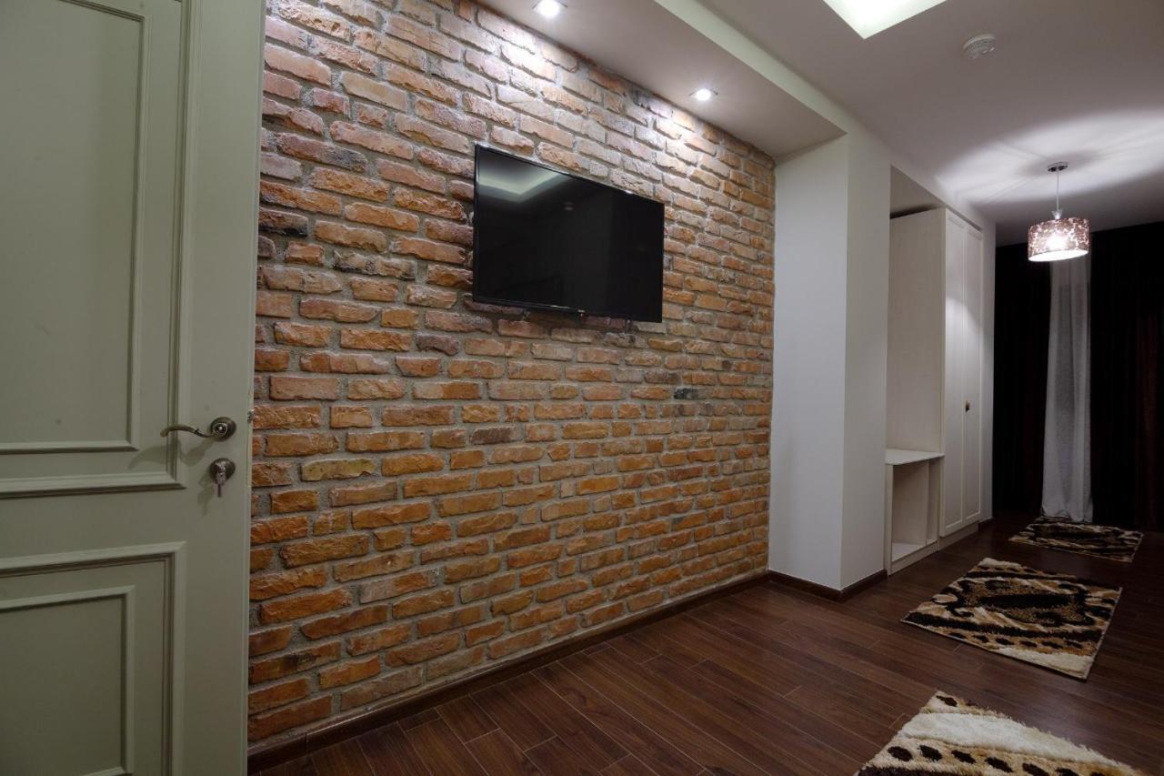 Casta Diva Hotel Korce Ngoại thất bức ảnh