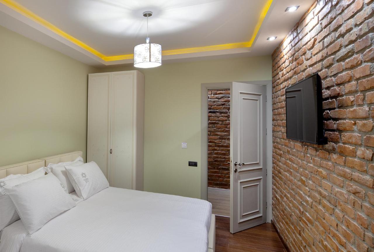 Casta Diva Hotel Korce Ngoại thất bức ảnh