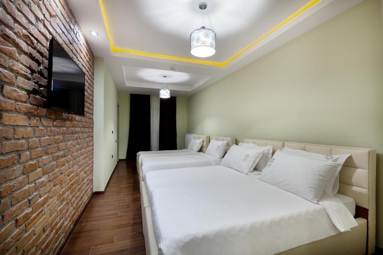 Casta Diva Hotel Korce Ngoại thất bức ảnh