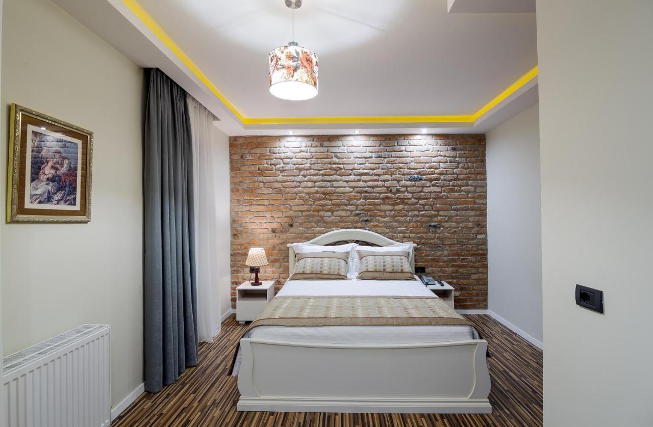 Casta Diva Hotel Korce Ngoại thất bức ảnh