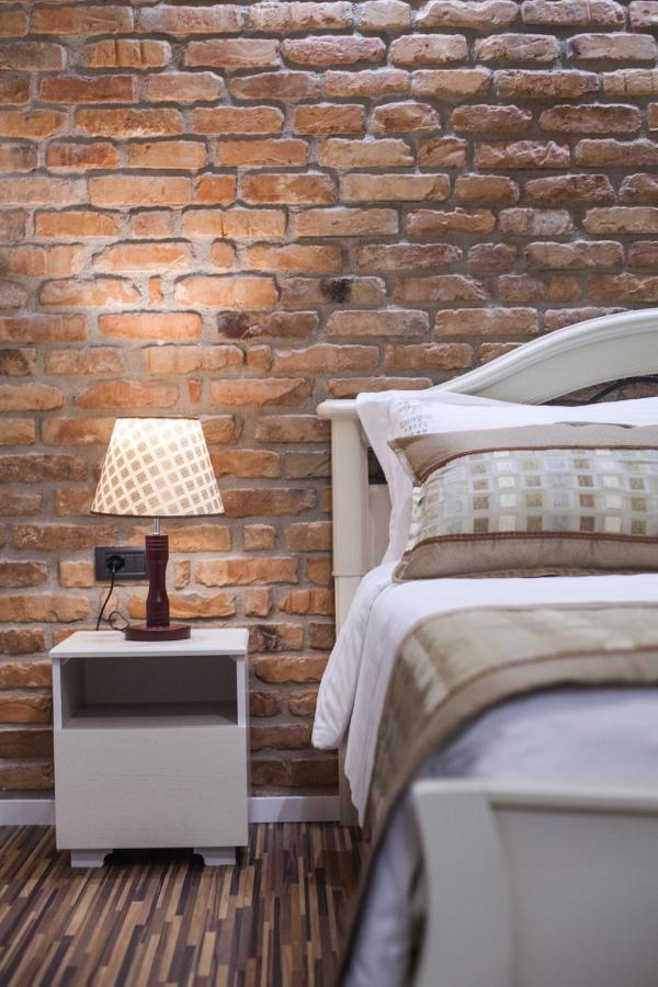 Casta Diva Hotel Korce Ngoại thất bức ảnh